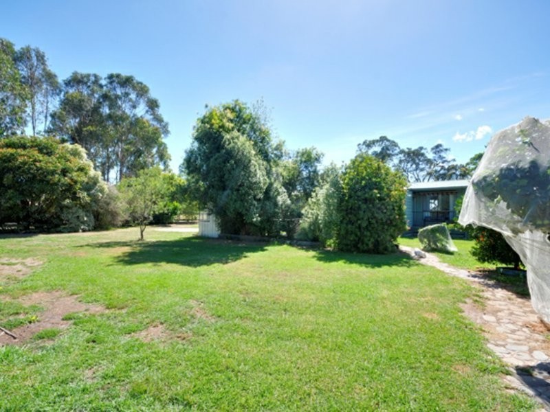 35 Nicholson Road, Toongabbie VIC 3856