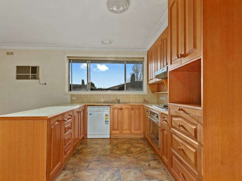 11 The Avenue, Morwell VIC 3840