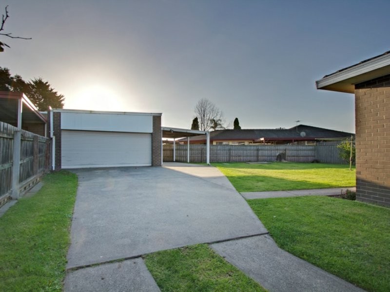 11 The Avenue, Morwell VIC 3840