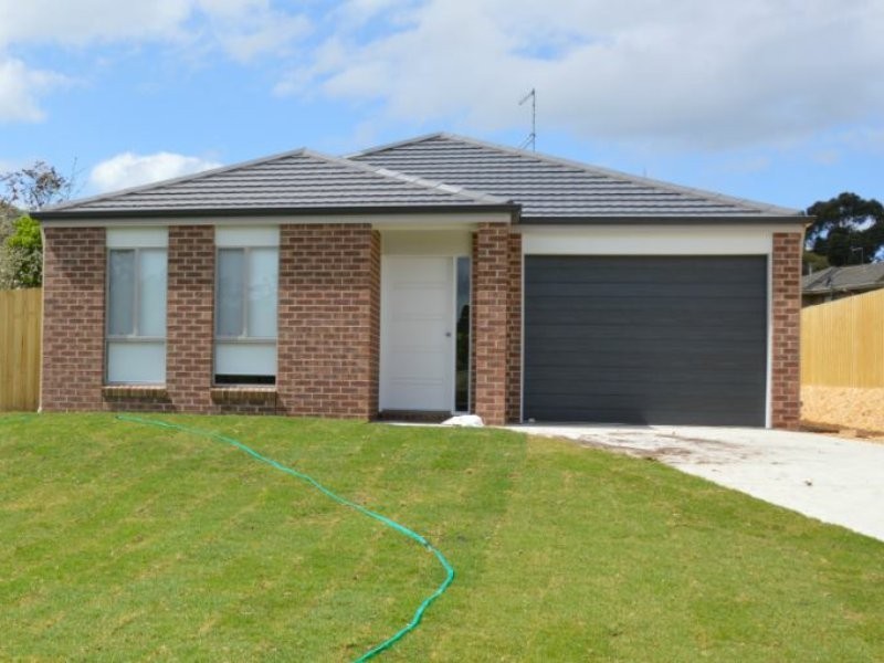 11 Curringa Court, Churchill VIC 3842