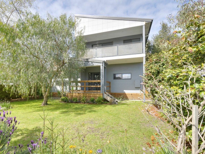 125 Service Street, Moe VIC 3825