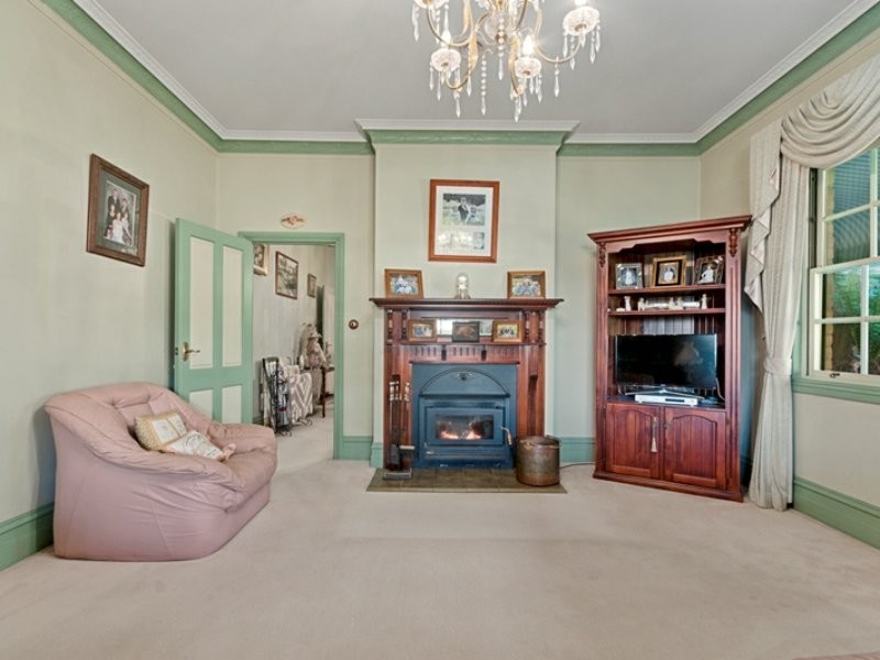 17 Glenloth Court, Traralgon East VIC 3844