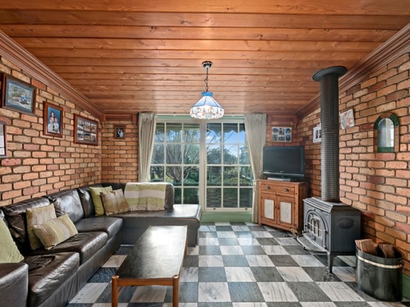 17 Glenloth Court, Traralgon East VIC 3844