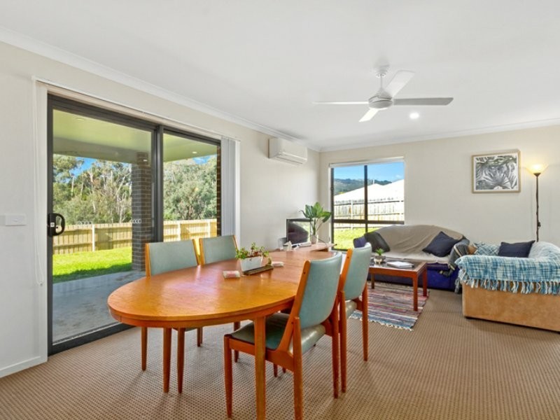84 Phillip Parade, Churchill VIC 3842