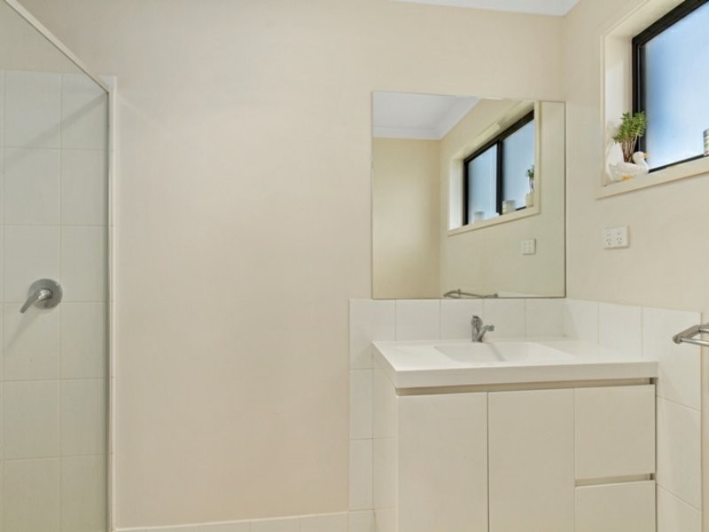 84 Phillip Parade, Churchill VIC 3842