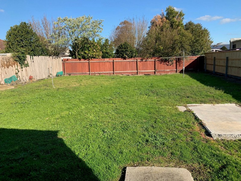 18 Brock Street, Moe VIC 3825