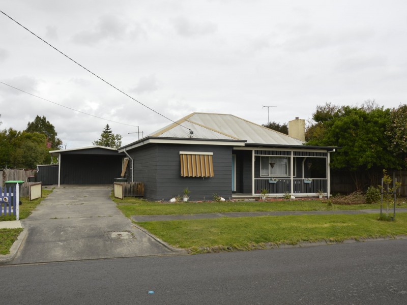 20 Brock Street, Moe VIC 3825