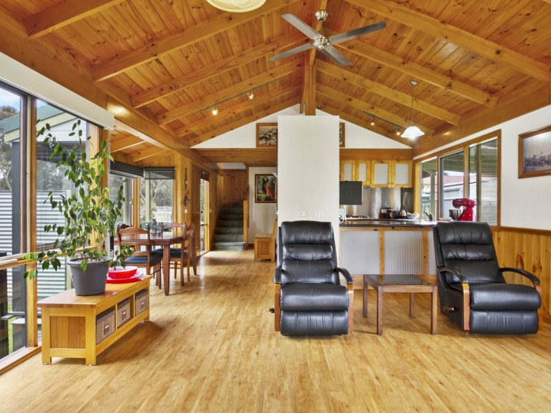 50 Harris Lane, Toongabbie VIC 3856