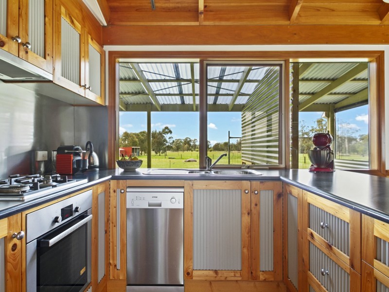 50 Harris Lane, Toongabbie VIC 3856