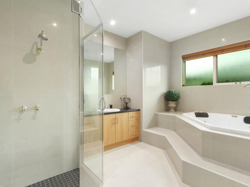 4 Leinster Avenue, Traralgon VIC 3844