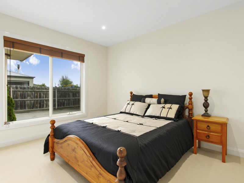 4 Leinster Avenue, Traralgon VIC 3844