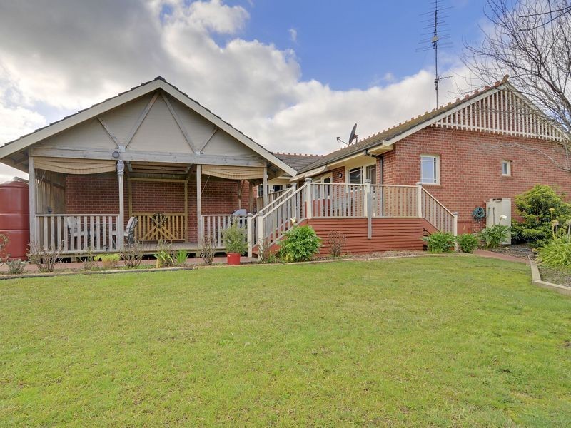 5 Jack Farmer Way, Traralgon VIC 3844