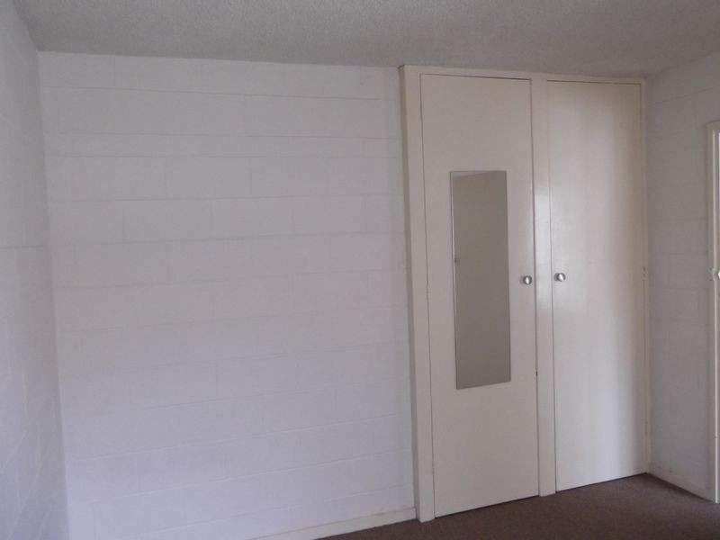 2/18 Hopetoun Avenue, Morwell VIC 3840