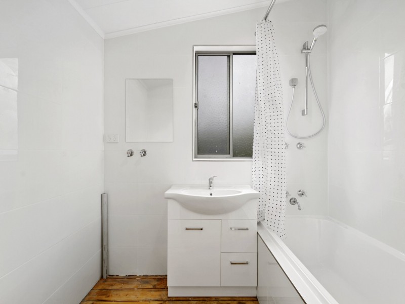 18 Bernard Avenue, Traralgon VIC 3844
