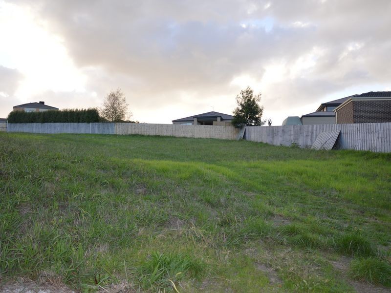 27 Notting Hill, Traralgon VIC 3844