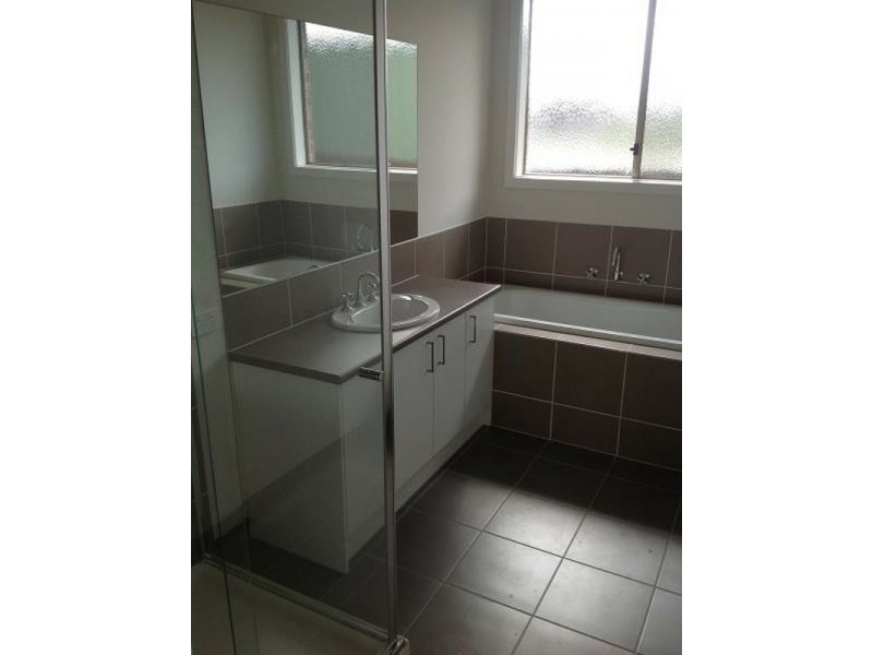 2/41 Vale Street, Moe VIC 3825