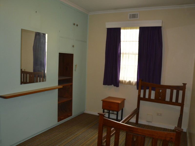 16 Vale Street, Moe VIC 3825