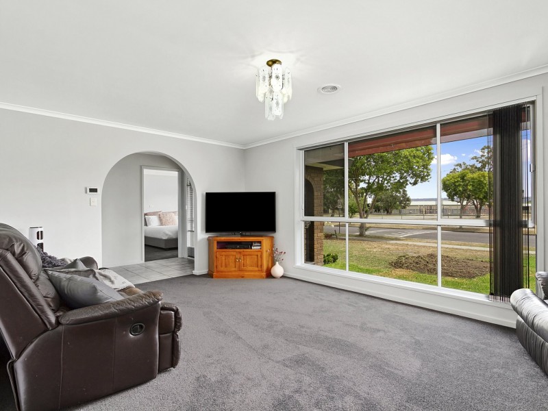 25 Rangeview Drive, Traralgon VIC 3844