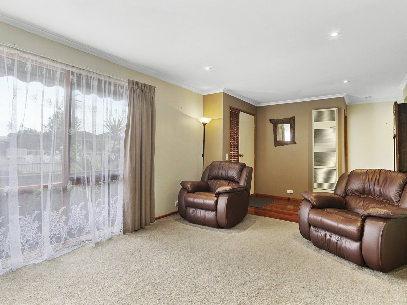 27 Gabo Way, Morwell VIC 3840