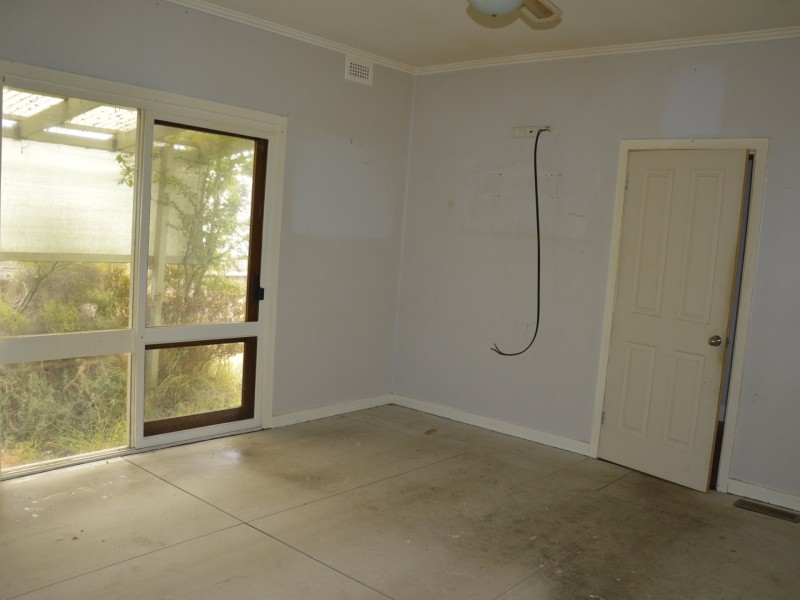 18 Vale Street, Moe VIC 3825