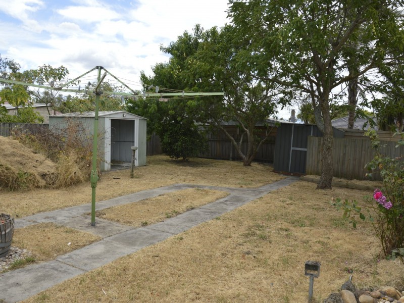 18 Vale Street, Moe VIC 3825