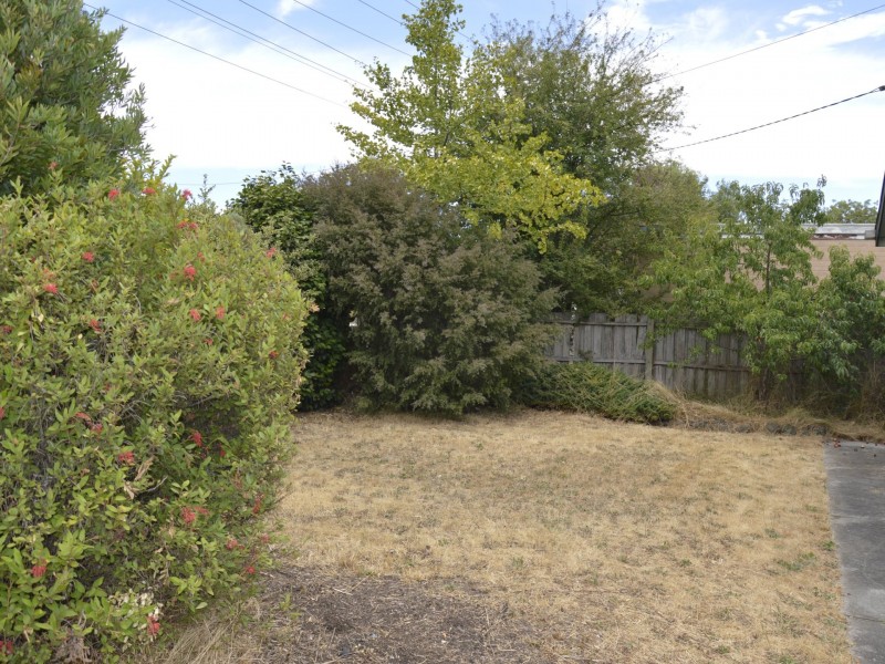 18 Vale Street, Moe VIC 3825