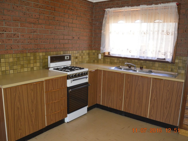 1/7 Park Avenue, Morwell VIC 3840