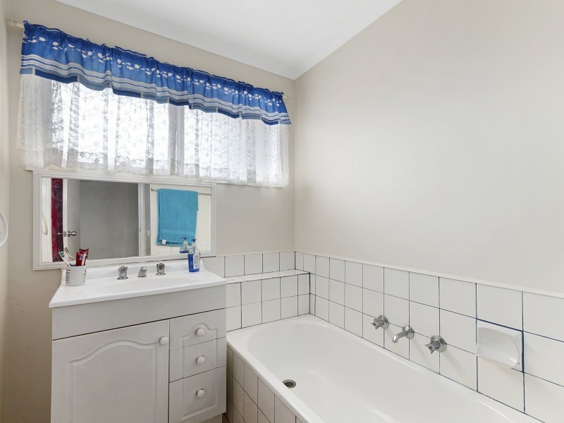 2 Sheoke Grove, Churchill VIC 3842