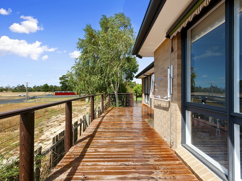 2 Sheoke Grove, Churchill VIC 3842