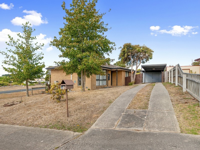 2 Sheoke Grove, Churchill VIC 3842