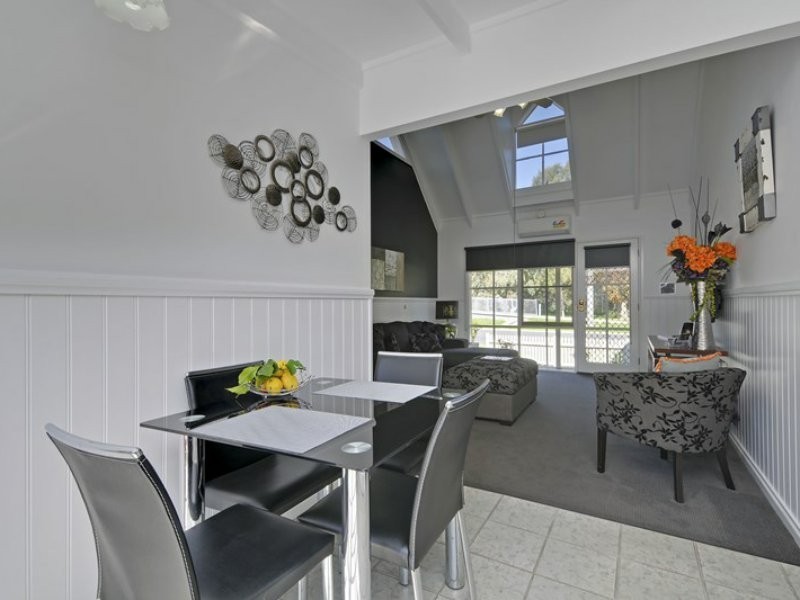 14 George St, Traralgon VIC 3844
