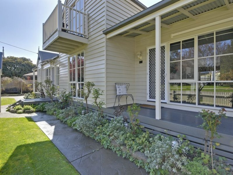 14 George St, Traralgon VIC 3844