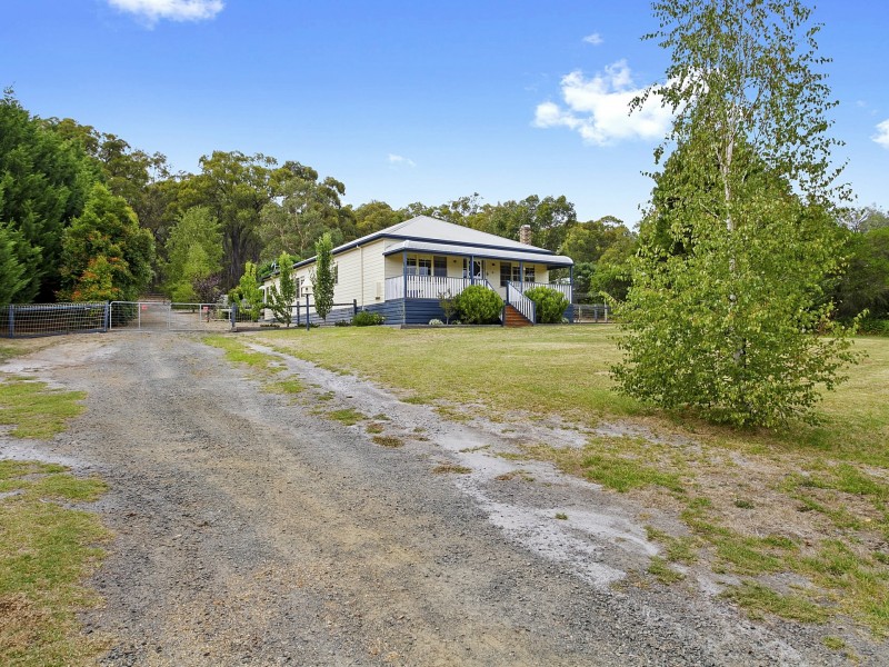 18 Cashmere Drive, Traralgon South VIC 3844