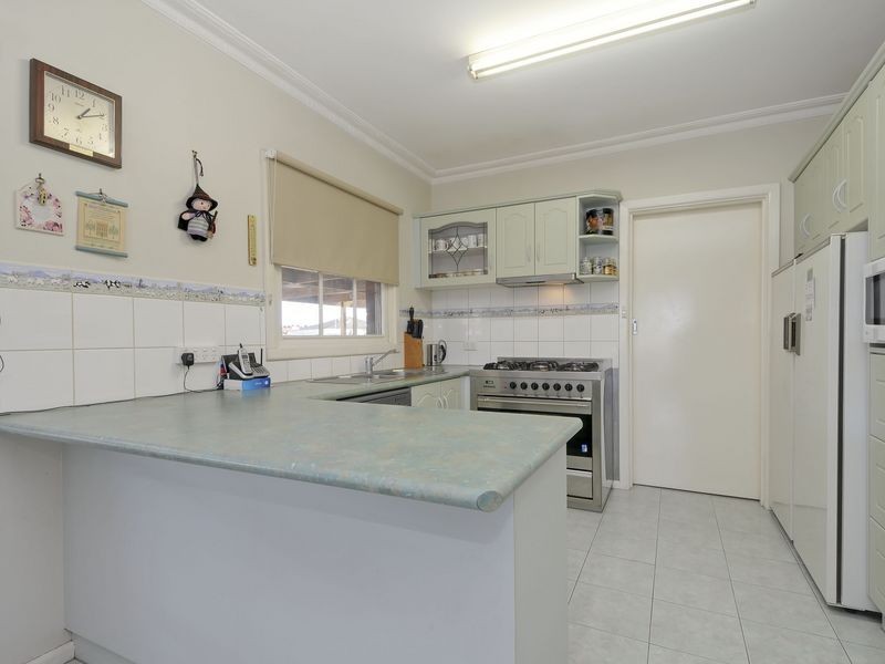 2-4 Glen Elwyn Avenue, Glengarry VIC 3854