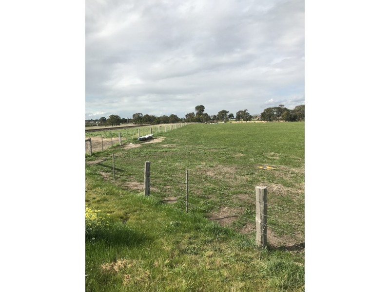 225 Flynns Creek Road, Rosedale VIC 3847