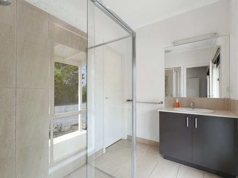 90 Sunday Road, Callignee VIC 3844