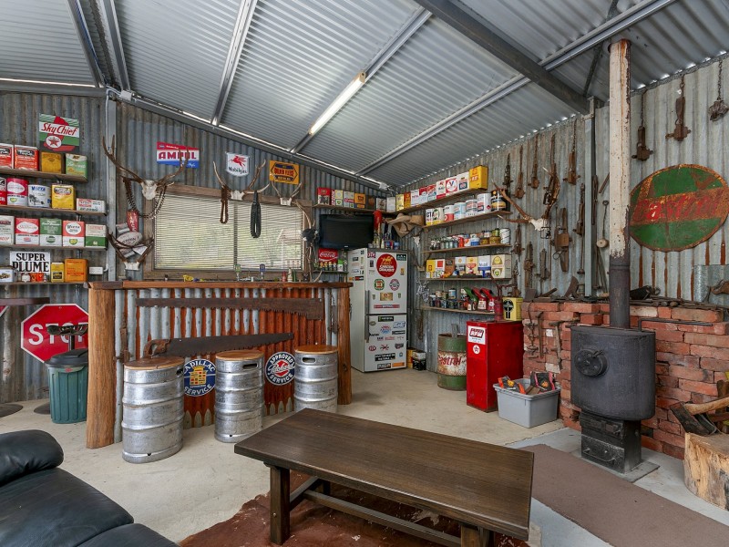 90 Sunday Road, Callignee VIC 3844
