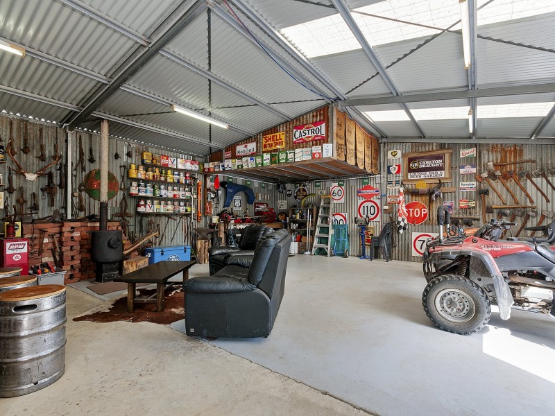 90 Sunday Road, Callignee VIC 3844