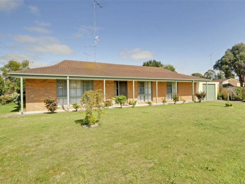 13 Glenview Drive, Traralgon VIC 3844