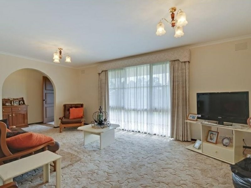 13 Glenview Drive, Traralgon VIC 3844