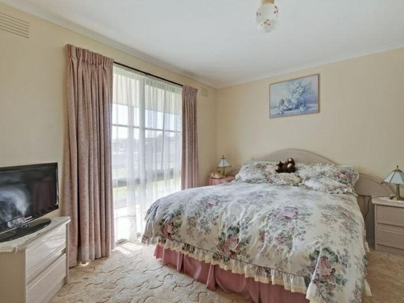 13 Glenview Drive, Traralgon VIC 3844