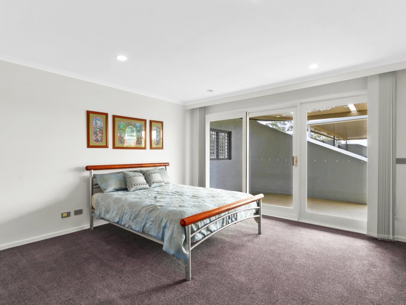 30 Cemetery Road, Toongabbie VIC 3856