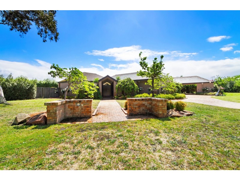 7-9 Bushfield Court, Traralgon East VIC 3844