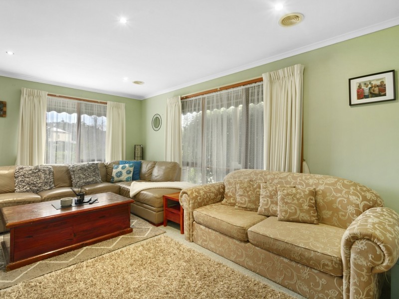 87 Coalville Road, Moe VIC 3825