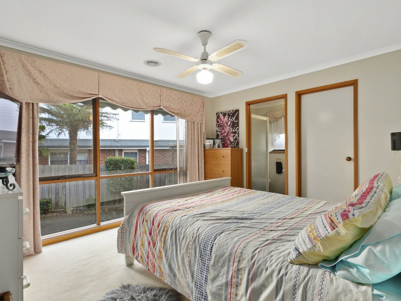 87 Coalville Road, Moe VIC 3825