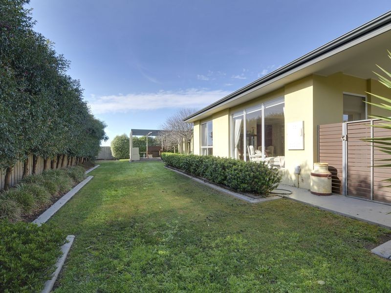 53 – 55 Greenfield Drive, Traralgon VIC 3844