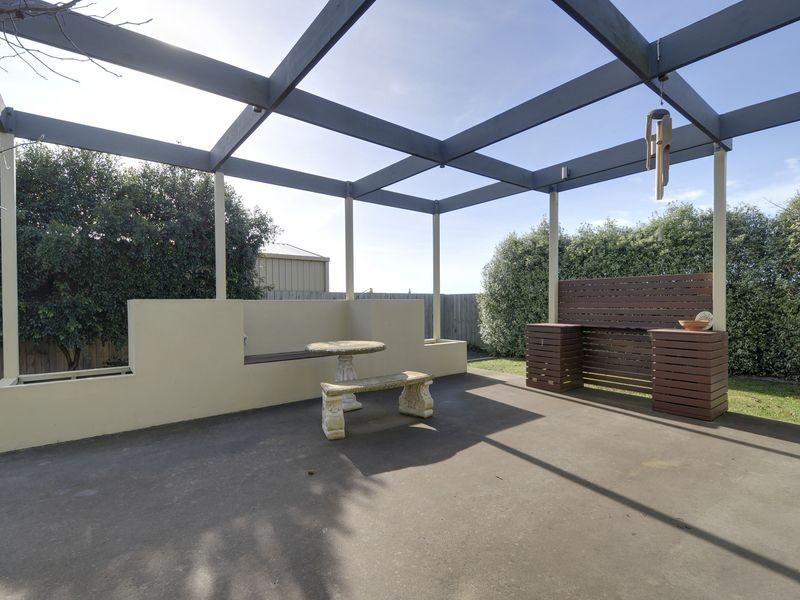 53 – 55 Greenfield Drive, Traralgon VIC 3844