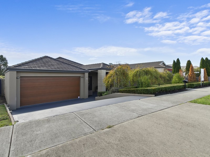 10 Wellington Drive, Traralgon VIC 3844
