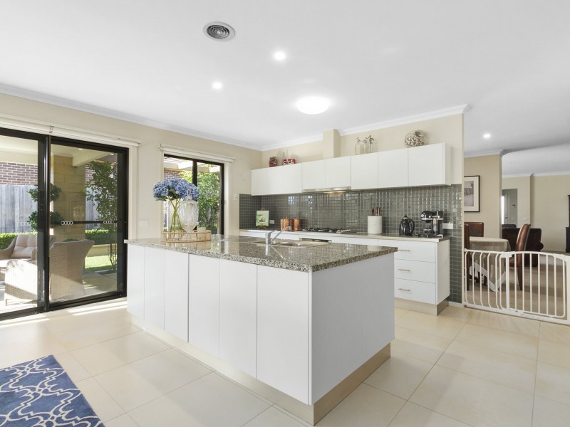 10 Wellington Drive, Traralgon VIC 3844