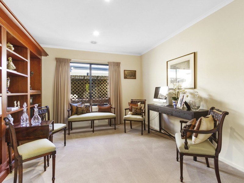 10 Wellington Drive, Traralgon VIC 3844
